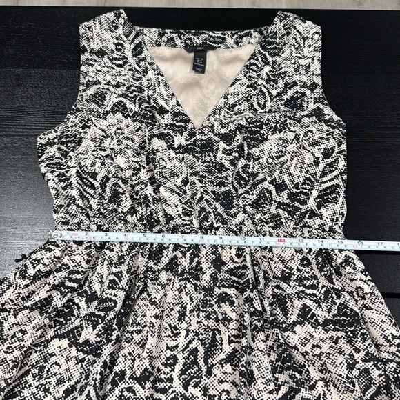 H&M Floral Cream and Black Dress - 10 - Picture 9 of 12